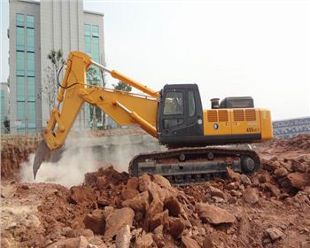 成都鉤機(jī)租賃案例