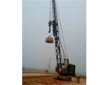 成都強(qiáng)夯機(jī)工程案例