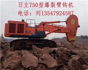 成都鉤機(jī)租賃工作現(xiàn)場